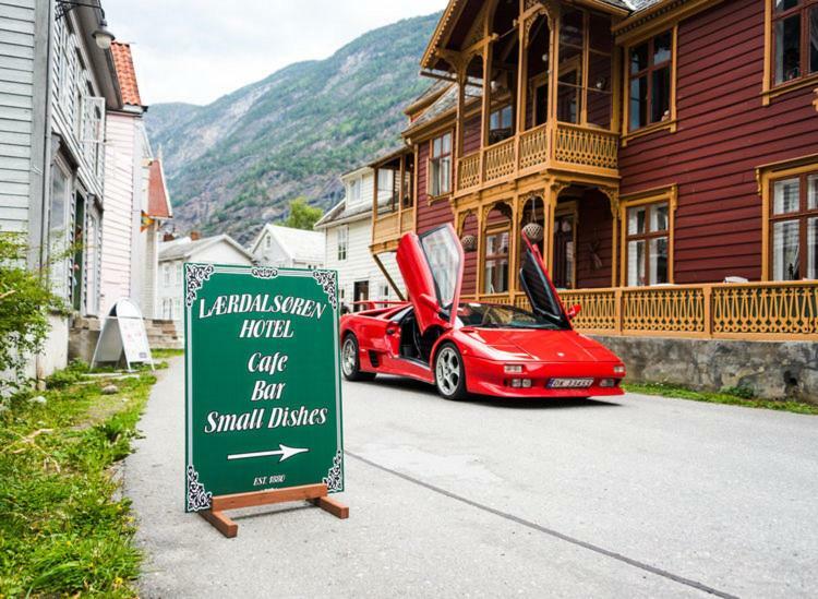 Laerdalsoren Motor Guesthouse Lærdalsøyri Exterior foto