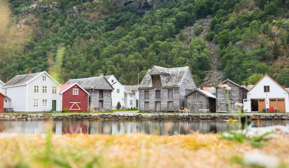 Laerdalsoren Motor Guesthouse Lærdalsøyri Exterior foto